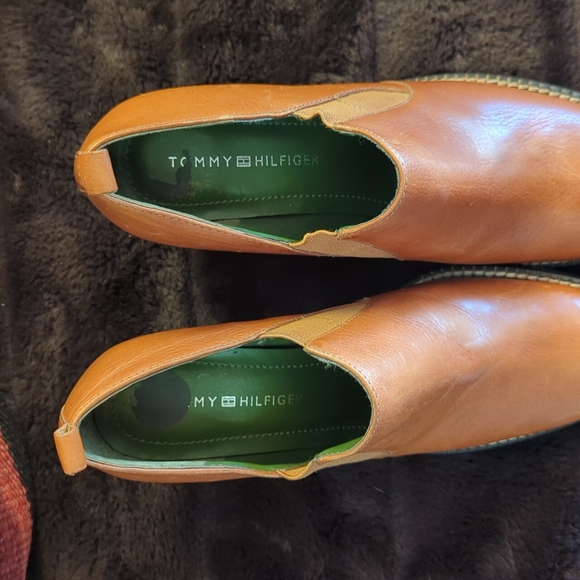 Tommy Hilfiger Size 6M Cognac 3 inch Block Heel Leather Booties - Picture 3 of 11